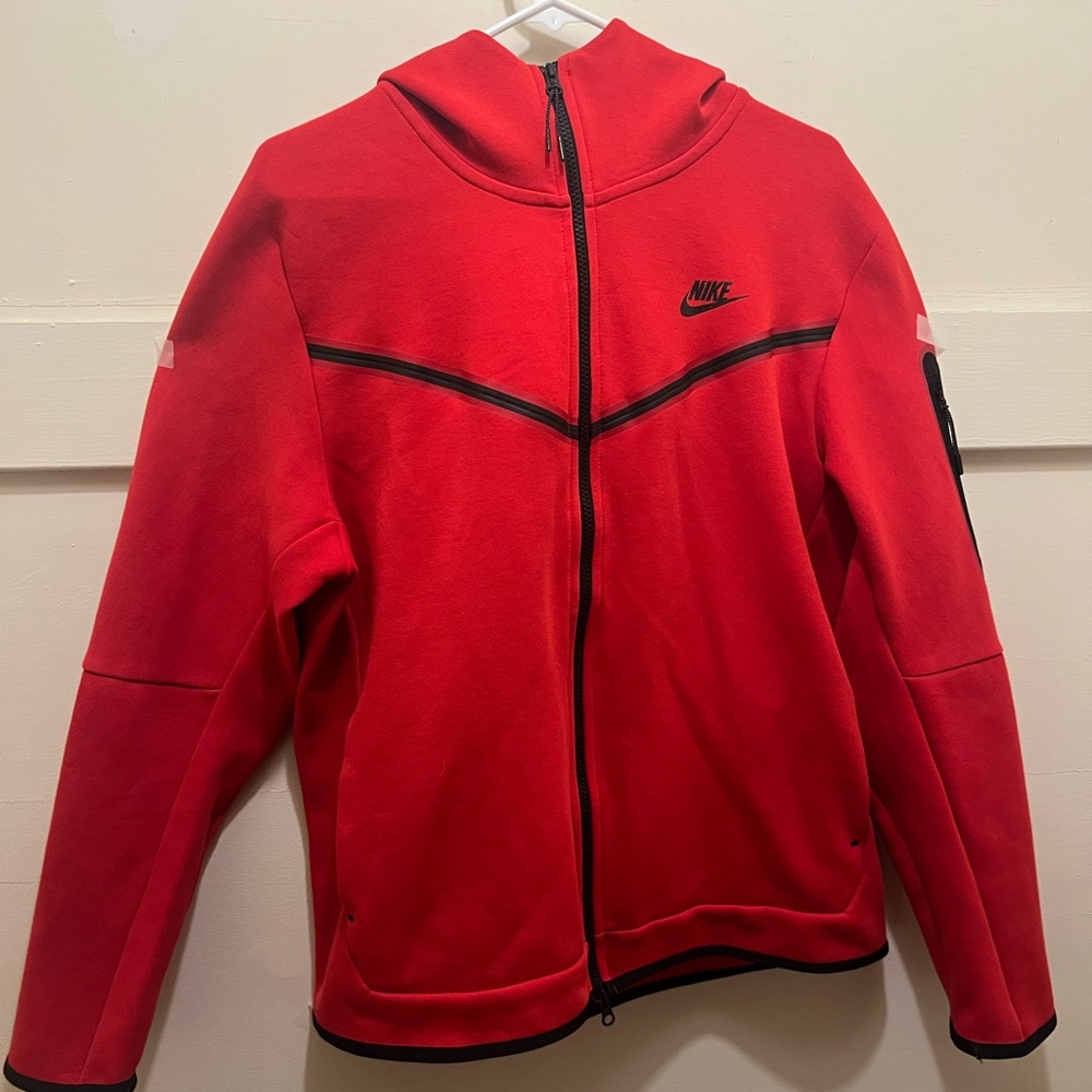 NikeTech Red - Picture 3 of 10